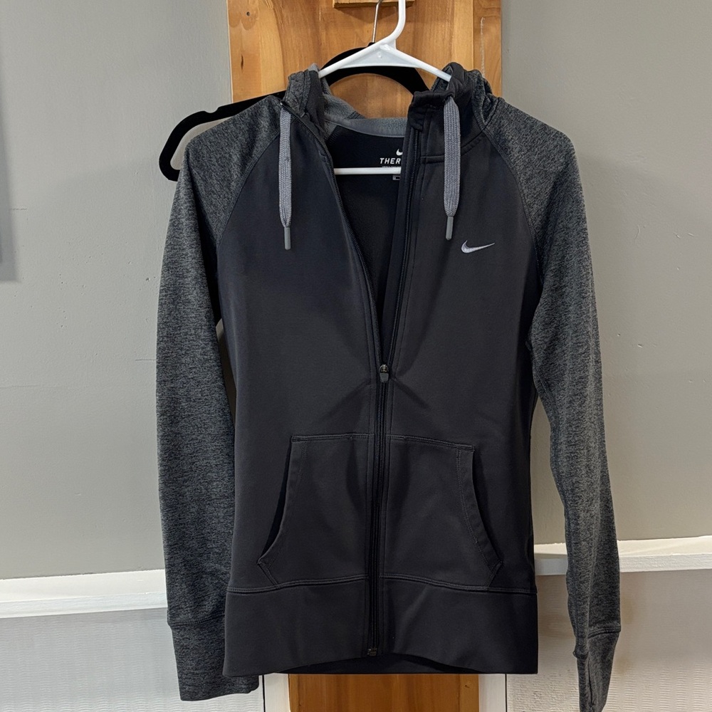 Nike Women's Black and Dark Gray Hoodie Jacket